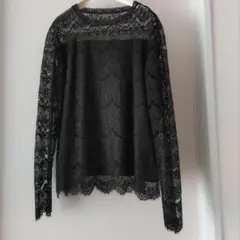 ブラックレーストップス