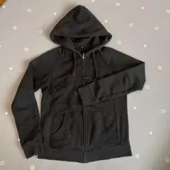 UNIQLO 黒 フルジップパーカー