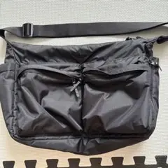 UNIQLO ショルダーバッグ