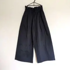 シャンブルドゥシャーム 日本製　ネイビー ワイドパンツ 秋〜春にゆったりサイズ