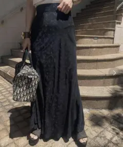 AMERI　SATIN JACQUARD FLARE SKIRT