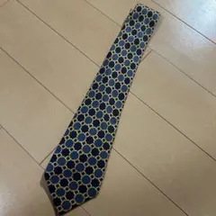 【美品】セリーヌ ネクタイ ピンク マカダム柄 光沢 高級【イタリア製】 美品セリーヌ ネクタイ ピンク マカダム柄 光沢 高級イタリア製