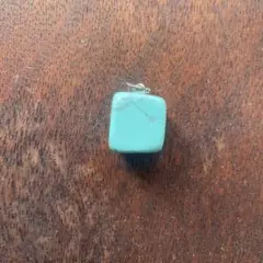 ターコイズ スクエア型 ネックレス