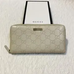 本日限定セール　美品　GUCCI グッチ　ホワイト　白　箱　ラウンド　長財布のサムネイル