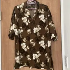CavariA 花柄 半袖アロハシャツのサムネイル
