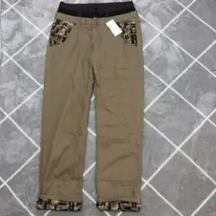 新品未使用　迷彩ポケット付きベージュロングパンツ