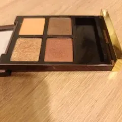TOM FORD アイカラー クォード 26 レオパード サンのサムネイル