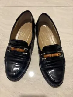 GUCCI ブラック ローファー メタルバックル - メルカリ