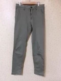105226 23区HOMME メンズ　カジュアルパンツ　モスグリーン　44のサムネイル