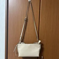 Ungrid ショルダーバッグ　ベージュ　　　美品のサムネイル