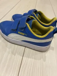 PUMA 青 スニーカー 18.0cm