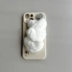 【iPhone15】ハートのファーチェーン付きスマホケース