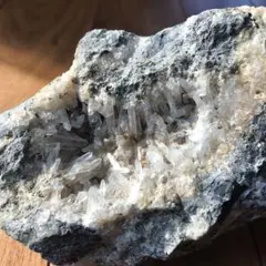 水晶 原石 クラスター