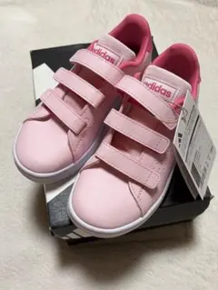 新品未使用　adidas ADVAN COURT ピンク スニーカー18cm