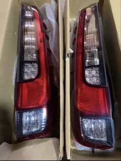 限界値下げ！！エスクワイア純正加工LEDテール左右セット 限界値下げ！！エスクワイア純正加工LEDテール左右セット