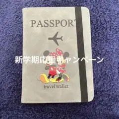 Disney・ミッキー マウスとミニー マウスのパスポートケース