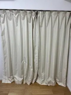アイボリー ストライプ カーテンのサムネイル