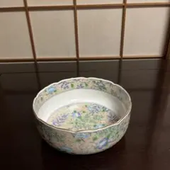 菓子器　磁器　青緑系花柄　庫山窯