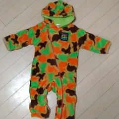 恐竜柄のアウター