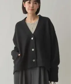 Sans Souci ブラック ショート丈カーディガン