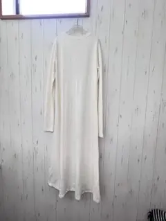 ZARA ホワイト ロングニットワンピース