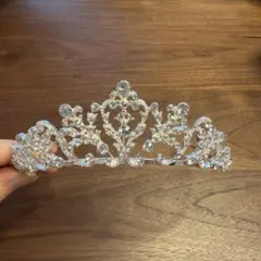 シルバークリスタルティアラ