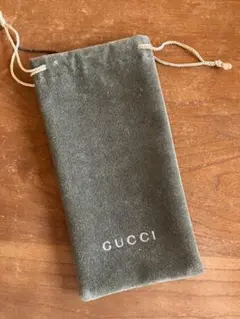 GUCCI グッチ 巾着ポーチ オリーブグレー　公式 ノベルティ
