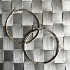 未使用　シルバー 系フープピアス 大きめ　B