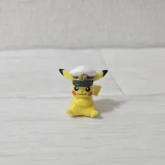 キャプテンピカチュウ フィギュア
