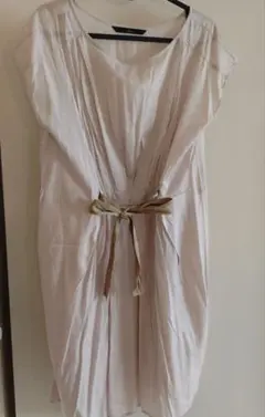 リエスウエストリボン付き薄いピンクチュニック