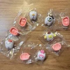 8☆ サンリオキャラクターズ　みんなでなっちゃお！ カプセルトイ　ガチャ　歯