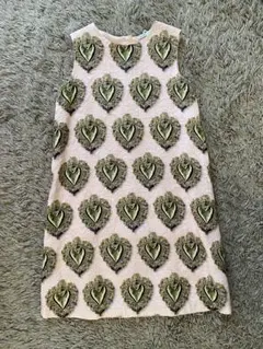 ドルチェ&ガッバーナ 刺繍 ワンピース120 美品♡ y10 キッズ ドルチェ&ガッバーナ 刺繍 ワンピース120 美品♡ y10 キッズ - メルカリ
