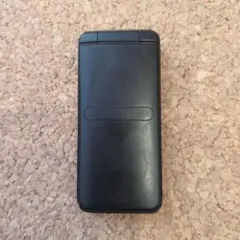 au GRATINA KYF42 折りたたみ式携帯電話　本体のみ SIMフリー