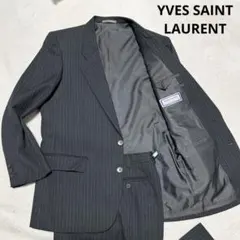 Yves Saint Laurent ビジネススーツ Anthony Vaccarello's Homage To Famous Saint Laurent Pantsuit