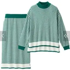 セットアップ　ニット　スカートコーデ　緑