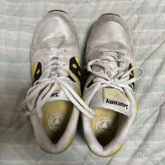 Saucony スニーカー ホワイト/イエロー/ブラック
