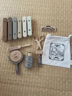 MONSIEUR PETIT Barber Kit 木のおもちゃのサムネイル