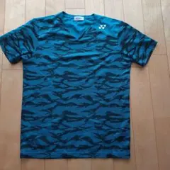 YONEX Vネックシャツ Lサイズ 青・黒迷彩