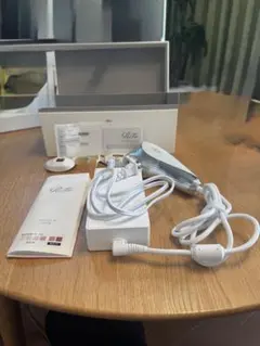 値下げいたします　ReFa EPI W 脱毛器 ホワイトのサムネイル