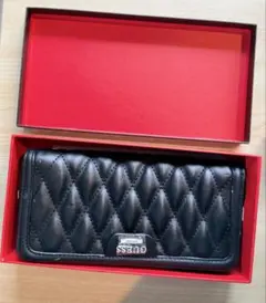 GUESS 長財布 ラウンドファスナー キルティング ブラック 箱付きのサムネイル