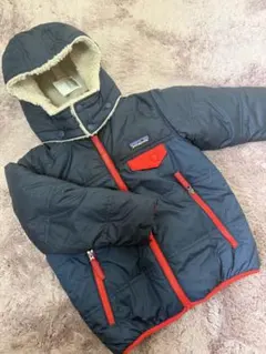 【美品】パタゴニアリバーシブルアウター4T