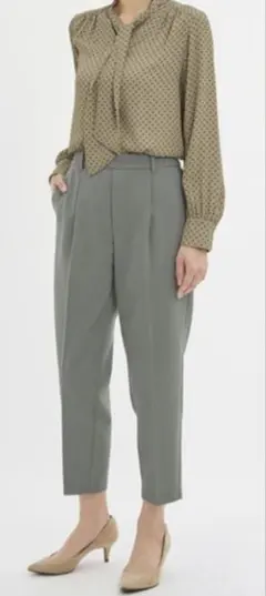 GU　キモウタックテーパードパンツ　M　グレー　新品未使用品　ジーユー