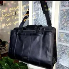 収納力抜群‼️ 黒￼ レザービジネスバッグ　(ショルダー)