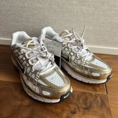 【新品】W NIKE P-6000 GLD ナイキ レディース スニーカー23㎝