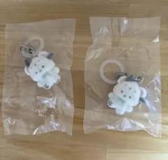 サンリオ　めじるしアクセサリー　ふわふわスノー　ポチャッコ　2点セット