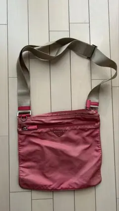 PRADA archiveナイロン ショルダーバッグ ピンクのサムネイル