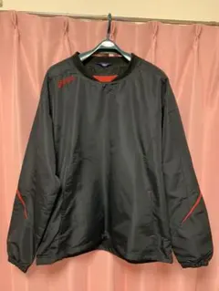 asicsユニフォーム上下セットです。