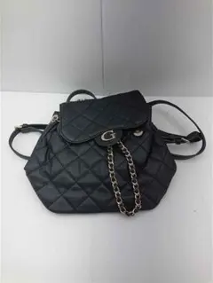 ゲス GUESS キルティングチェーンリュック ブラック系 レディース