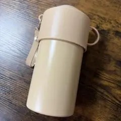 【新品同様】ベージュ色 ペットボトルカバー ストラップ付きのサムネイル