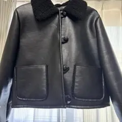 ボア襟付きブラックレザージャケット